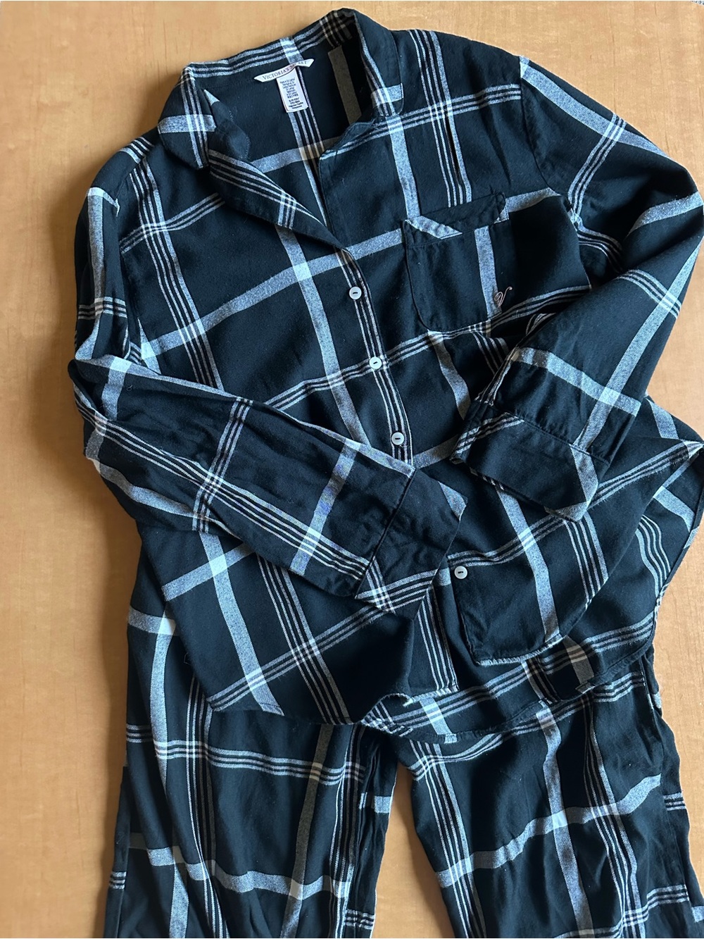 Victoria's Secret Black Plaid Pajama Set Size S